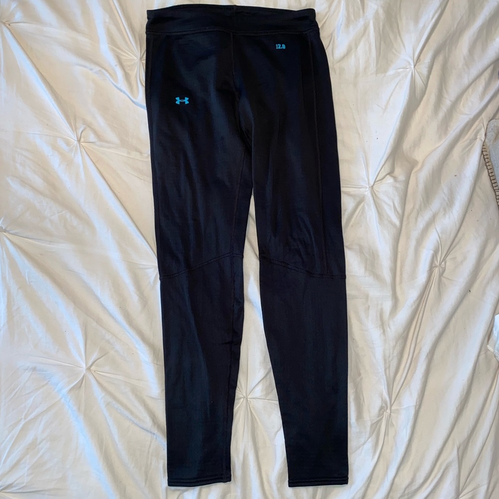 women’s small under armor base leggings